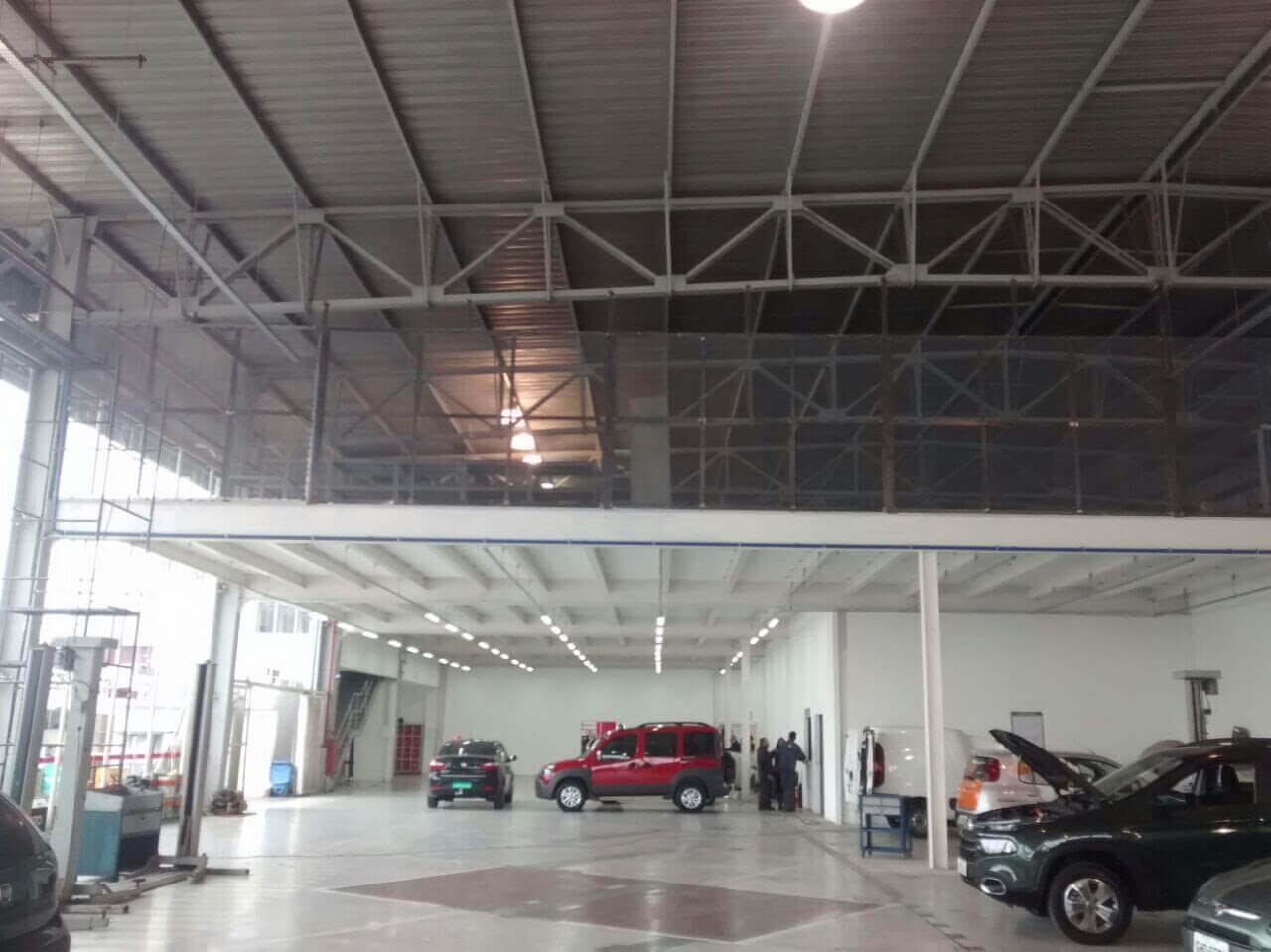 Mezanino em estrutura metálica avaliado