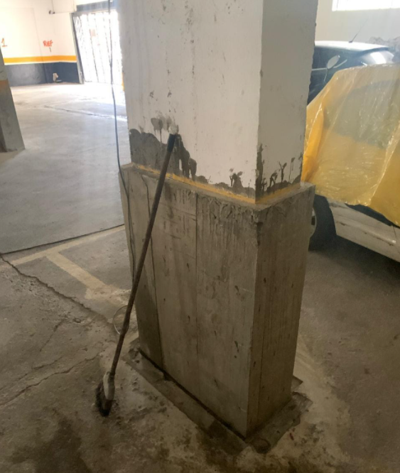 Pilar devidamente restaurado, conforme projeto.